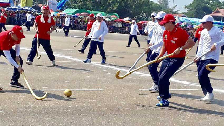 Lao_traditional_sport_(Tikhy)_is_particular_to_That_Luang_festival