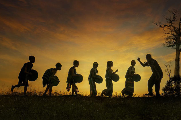 Old-man-training-his-students-playing-Gong-cutural-Central-Highlands