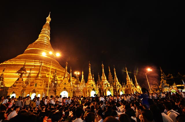 Shwedagon Pagoda Festival