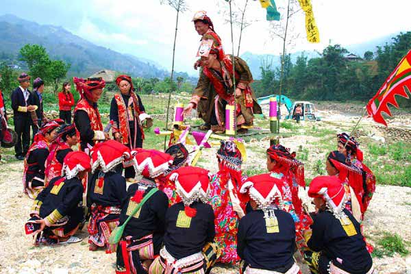 The shaman in village sweeping festival