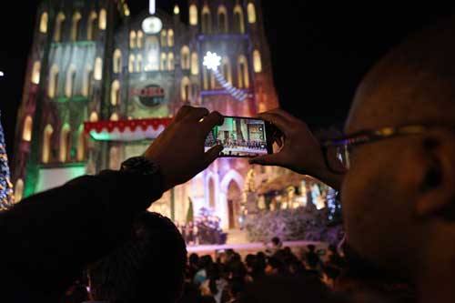 cathedral_hanoi_xmas_eve