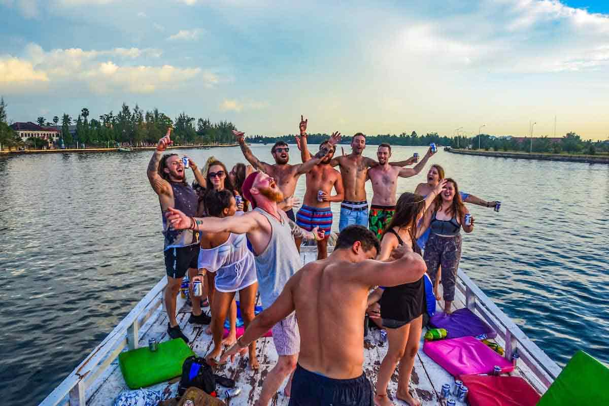 Chill out with your buddies during Cambodia Holidays