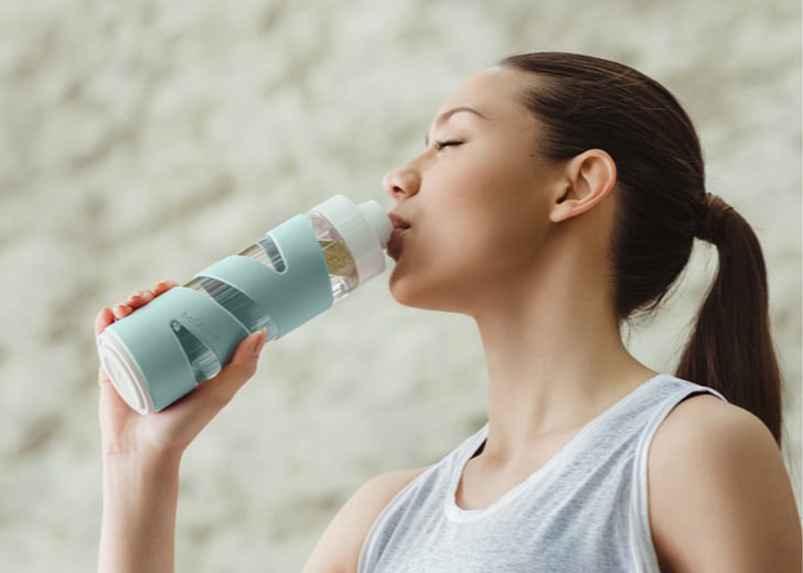 Using a reusable water bottle for travel