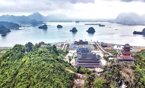 tam-chuc-pagoda-complex