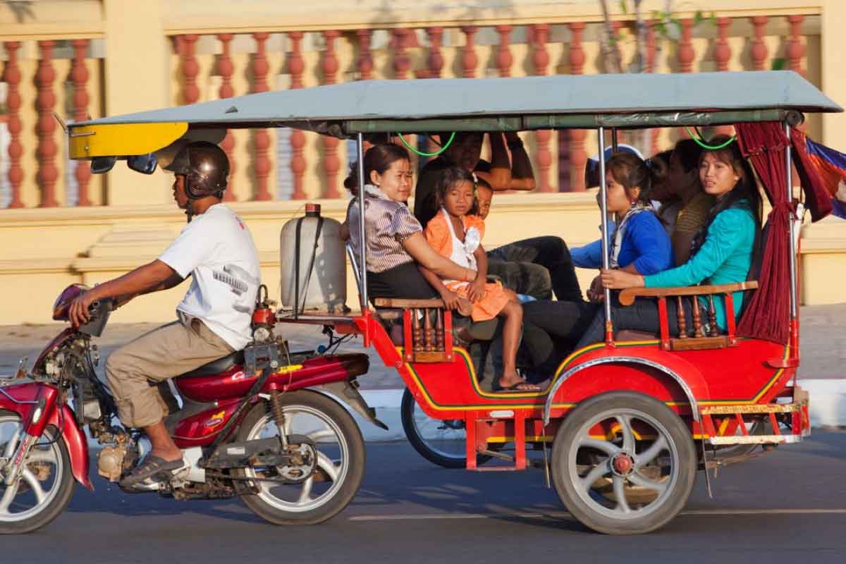 The most convenient vehicle : Tuk-tuk