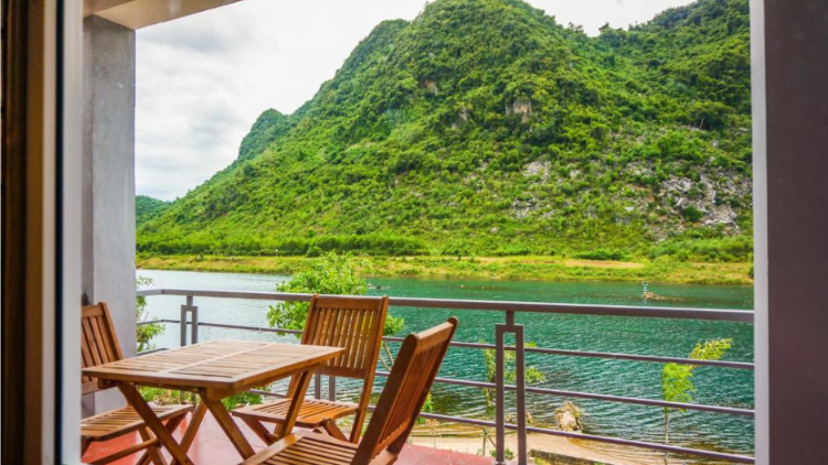 Phong Nha River House