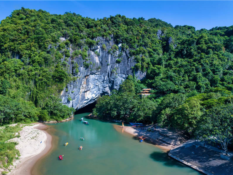 How to Get to Quang Binh - Transport Options from Hanoi and Ho Chi Minh City