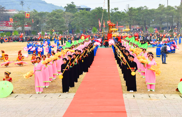 Participating in Ethnic Games & Folk Performances