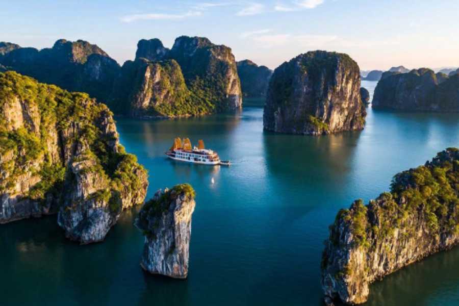 Ha Long Bay Cruise