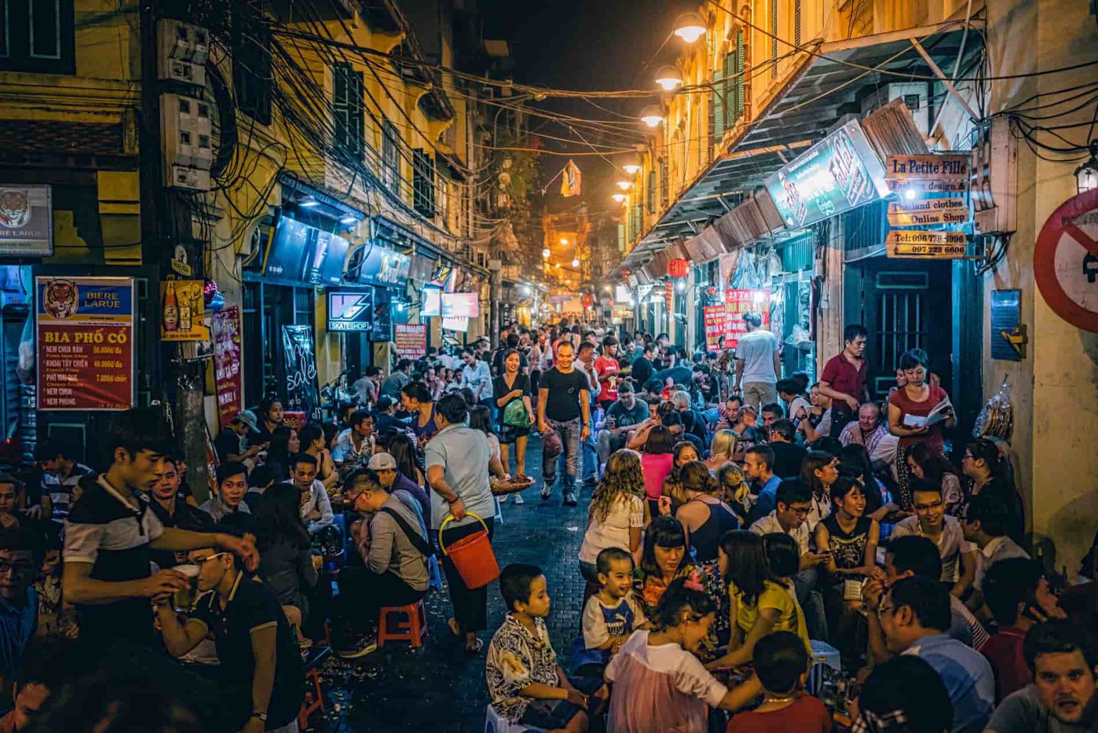 Enjoy Hanoi’s Bustling Nightlife Scene