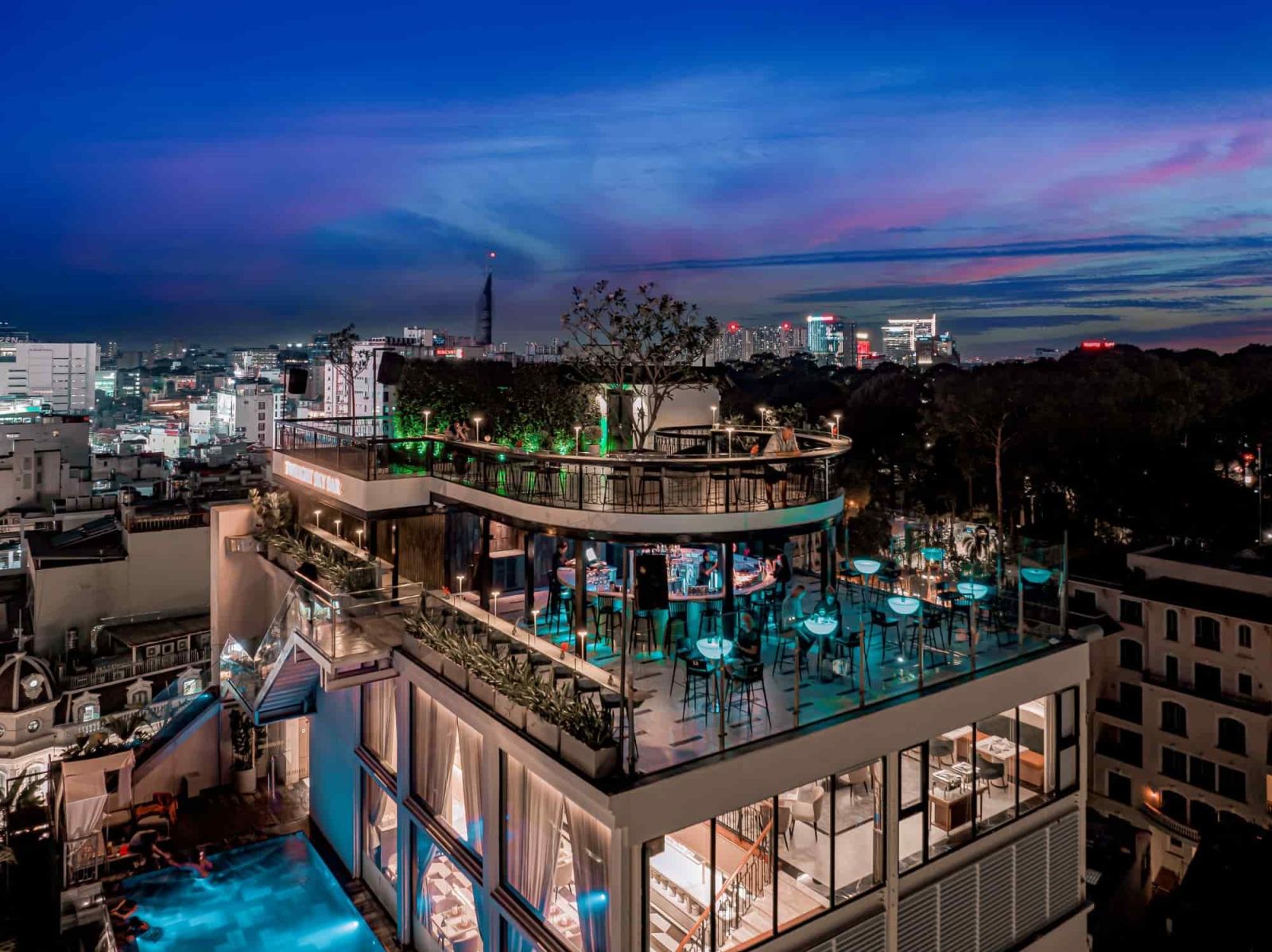 Rooftop Bars with Stunning Views