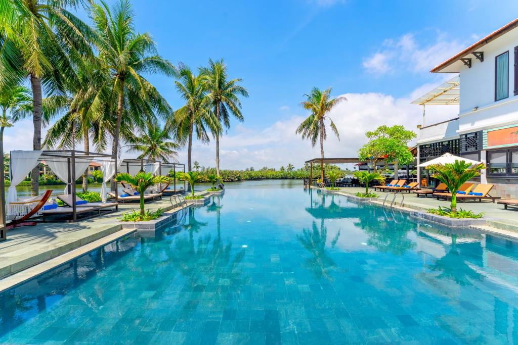 Top Features of a Beach Resort in Hoi An