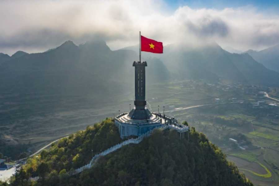 Lung-Cu-Flag-Tower