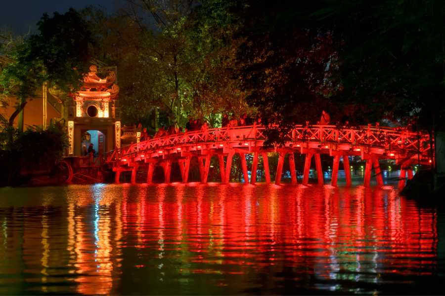 Ngoc Son Temple and Hoan Kiem Lake