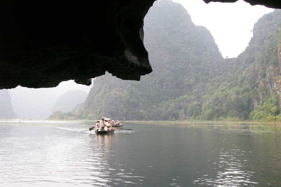 Tam Coc Caves