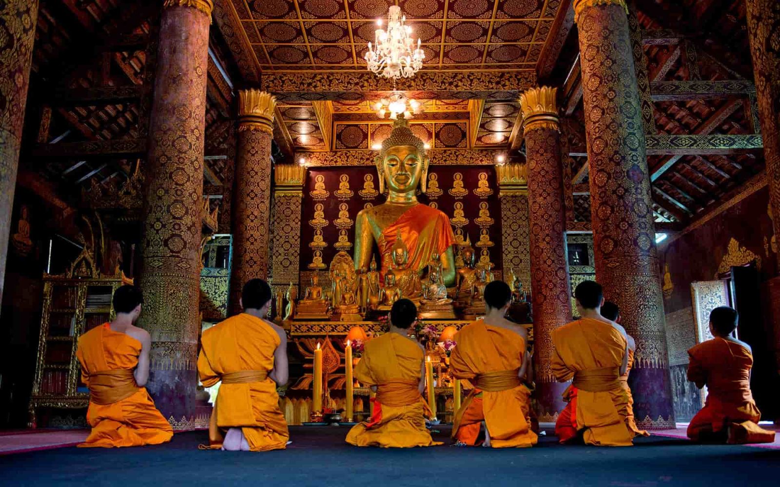 Bun Pha Vet (Festival of the Buddha’s Birth)