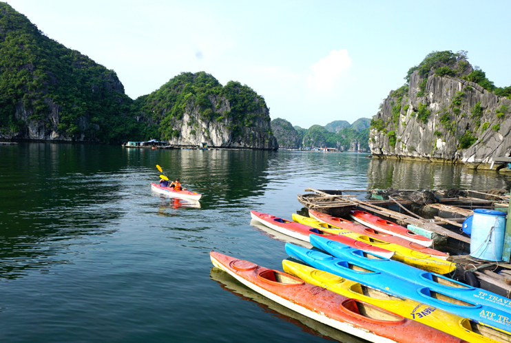 Kayaking on Cat Ba