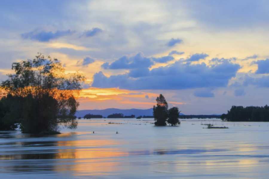 Angkor Wat especially popular in February