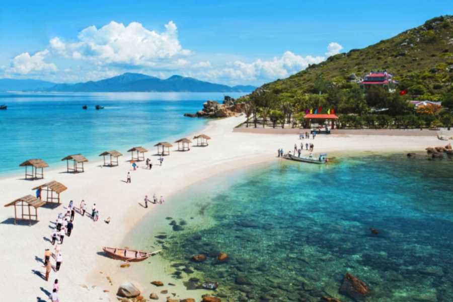 best time to visit nha trang