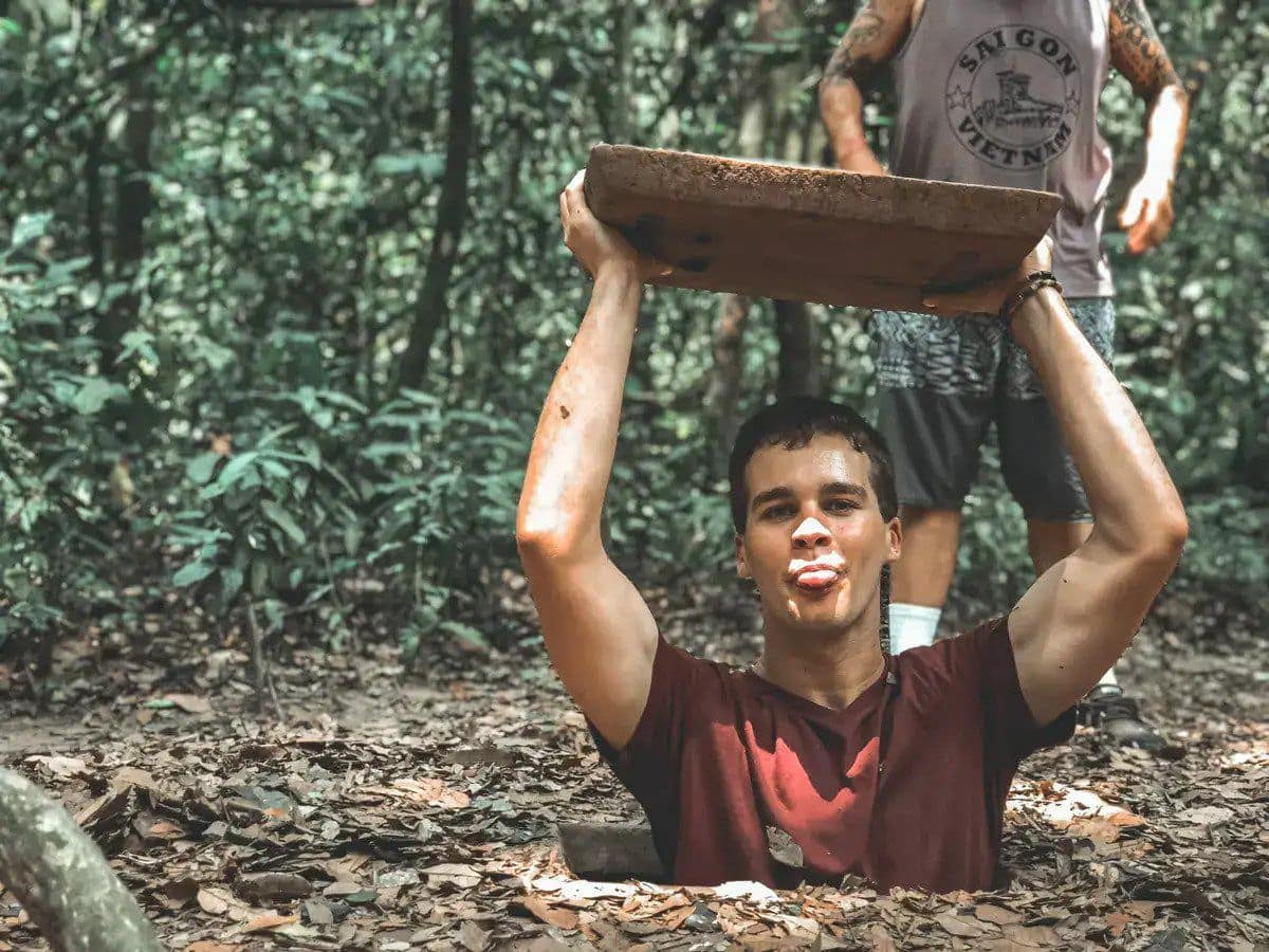 Best time to visit cu chi tunnel