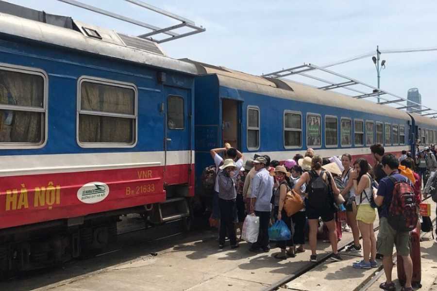 how to go hoi an