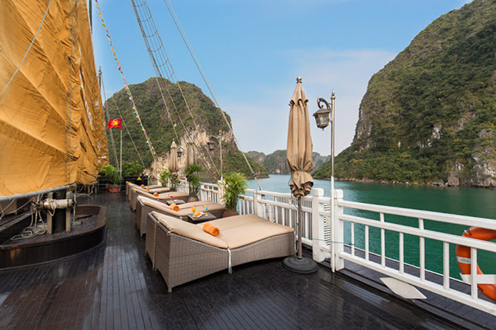 Halong bay cruise Vietnam tour