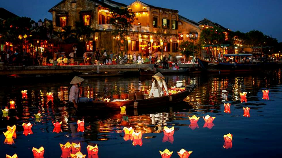 Hoian lantern festival 2025