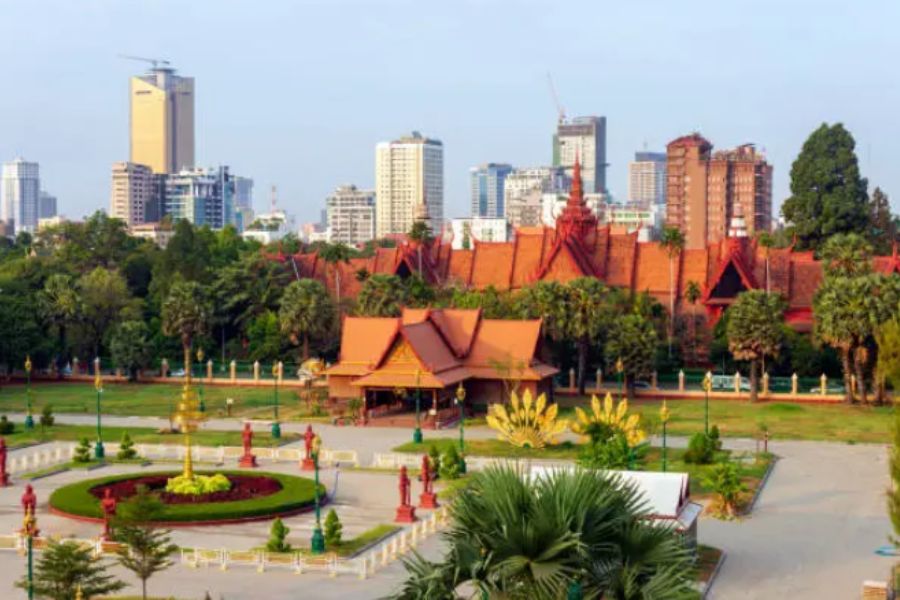 Phnom Penh tour packages