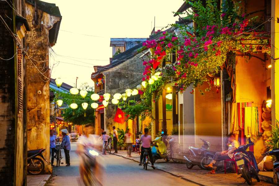 streets-of-hoi-an