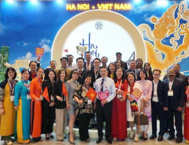 Book with Threeland Travel for Your January Laos Trip