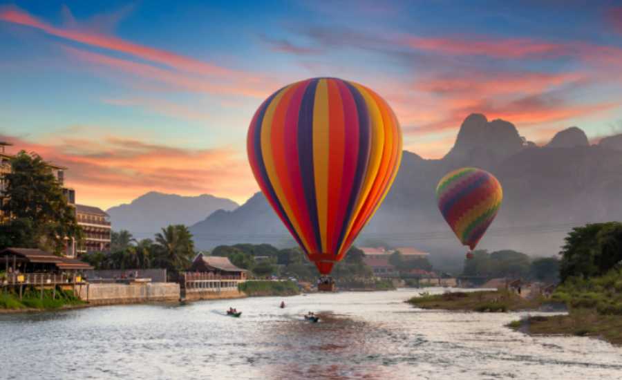 Vang Vieng tour